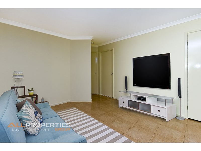 22 Isaac Court, Hillcrest QLD 4118