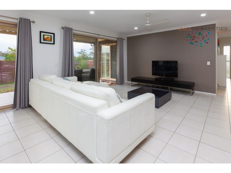 4 Flagstone Way, Berrinba QLD 4117