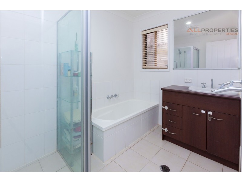 4 Flagstone Way, Berrinba QLD 4117