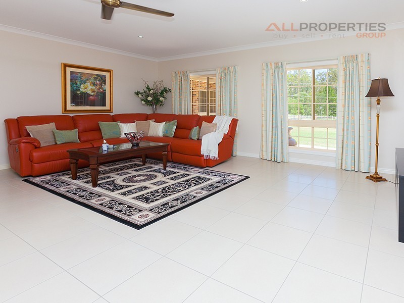 1867-1877 Chambers Flat Road, Munruben QLD 4125