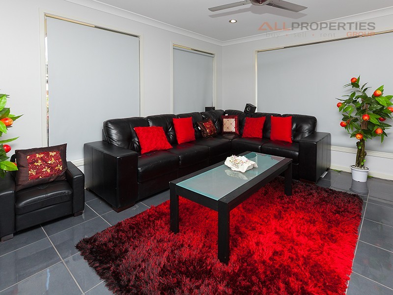 26 Kraatz Avenue, Loganlea QLD 4131