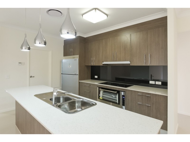 10 Jacaranda Crescent, Drewvale QLD 4116