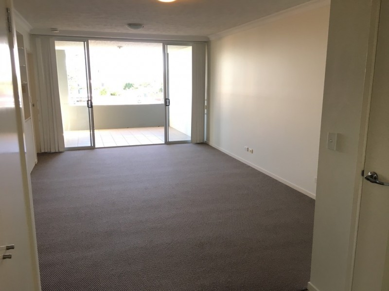 11/16 Grosvenor Road, Indooroopilly QLD 4068