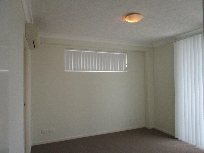 11/16 Grosvenor Road, Indooroopilly QLD 4068