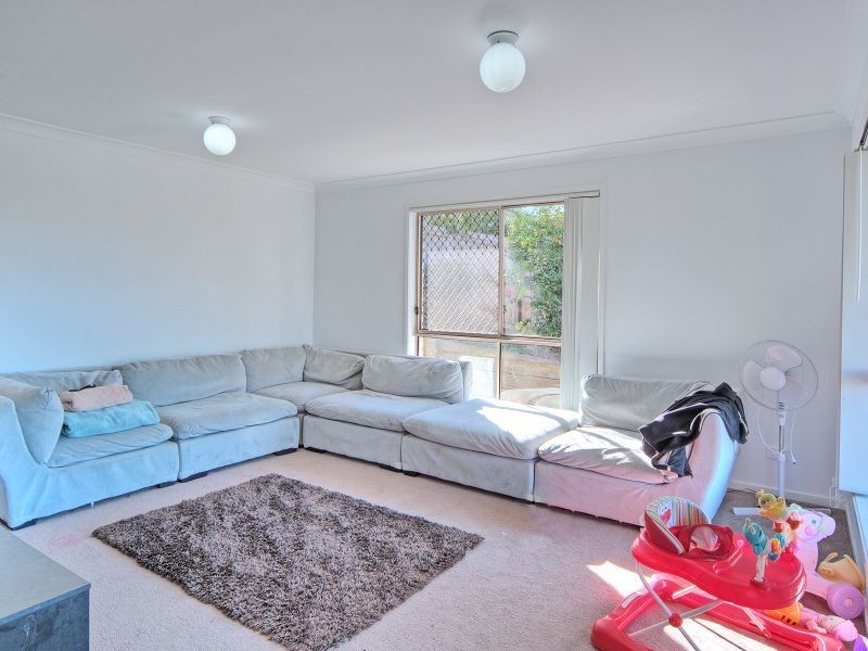 41 Paul Drive, Regents Park QLD 4118
