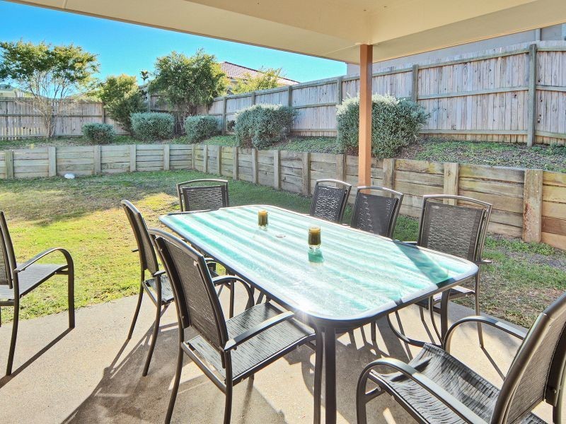 41 Paul Drive, Regents Park QLD 4118