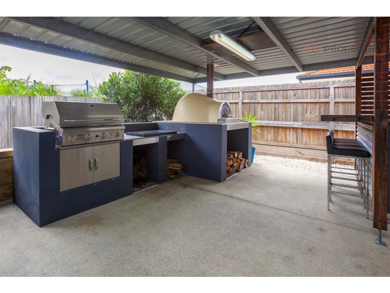 3 Mountainview Pl, Springfield QLD 4300