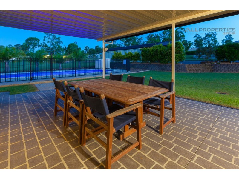 3 Dianella Ct, New Beith QLD 4124