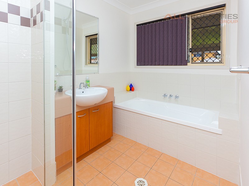 23 Wisdom Way, Crestmead QLD 4132