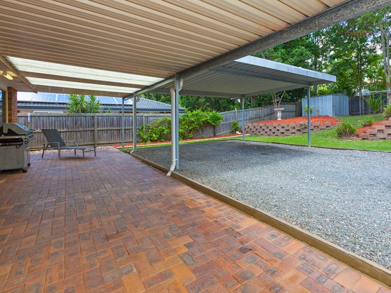 13 Ponderosa Street, Hillcrest QLD 4118