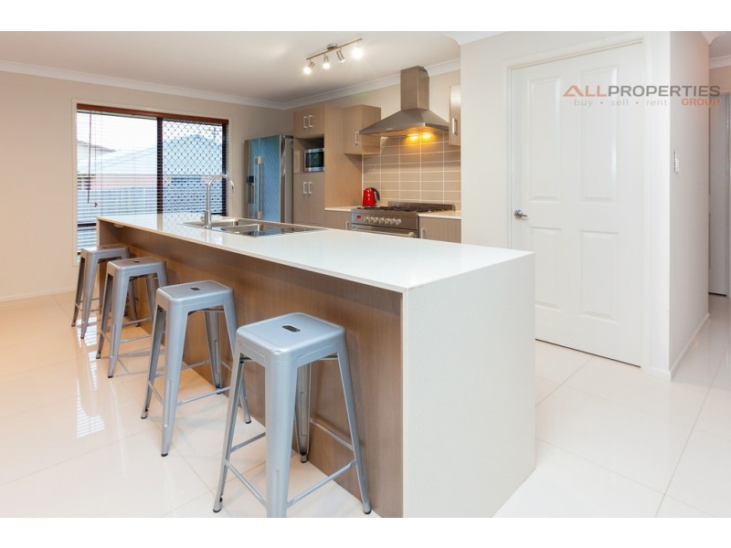 14 Forestglen Cres, Browns Plains QLD 4118