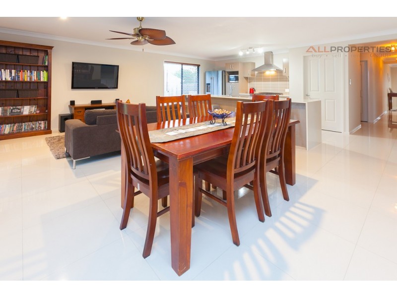 14 Forestglen Cres, Browns Plains QLD 4118