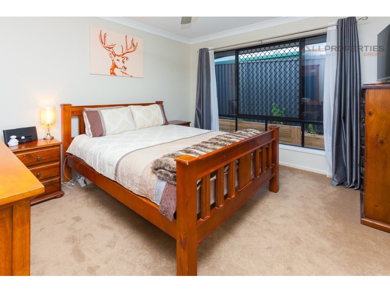 14 Forestglen Cres, Browns Plains QLD 4118