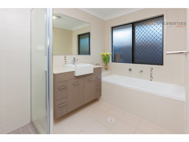 14 Forestglen Cres, Browns Plains QLD 4118