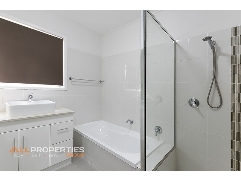 308 Middle Road, Boronia Heights QLD 4124