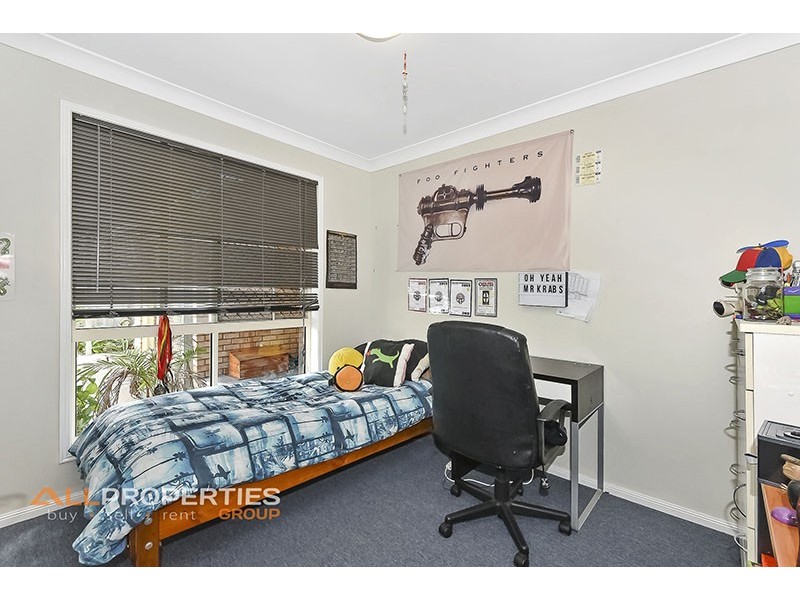 15 Wentworth Tce, Boronia Heights QLD 4124