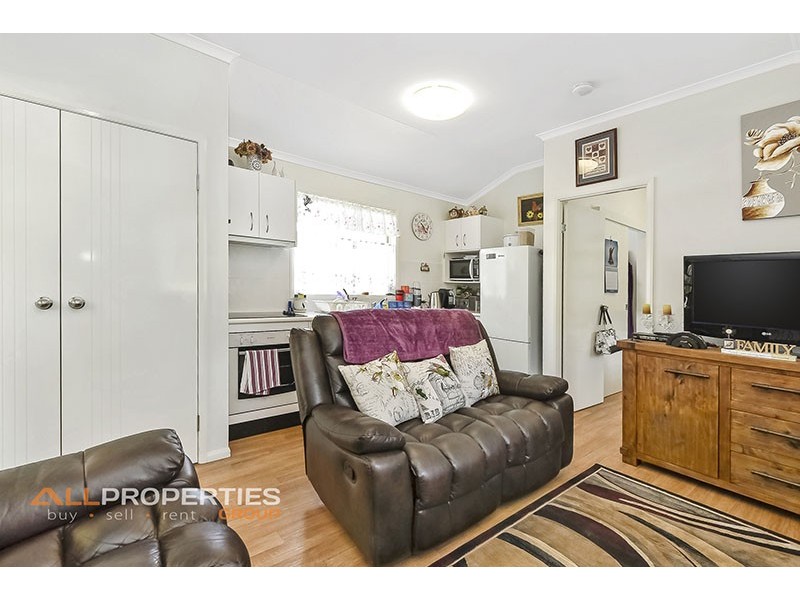 15 Wentworth Tce, Boronia Heights QLD 4124