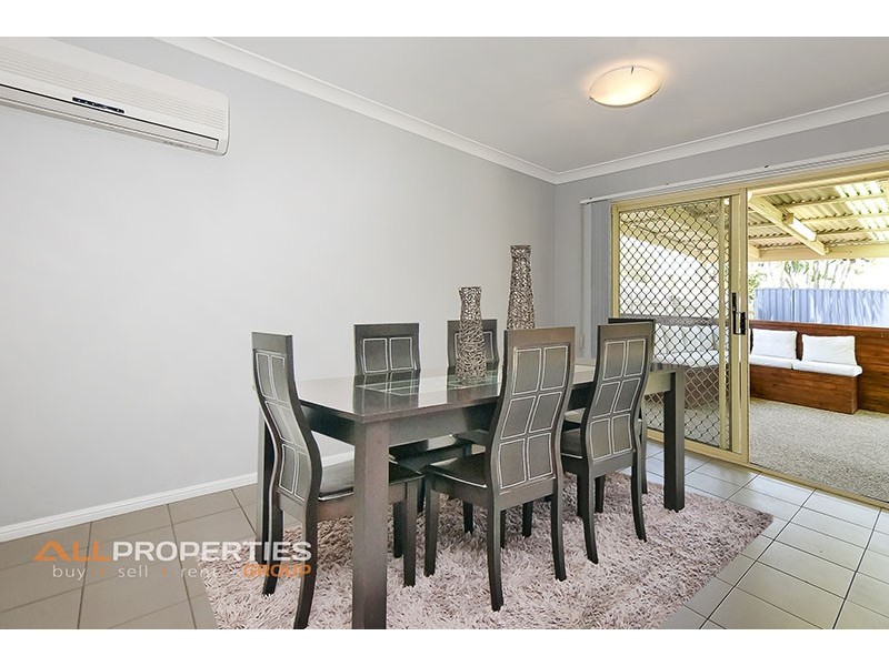12 PANDANUS CT, Regents Park QLD 4118
