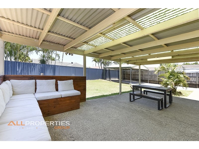 12 PANDANUS CT, Regents Park QLD 4118