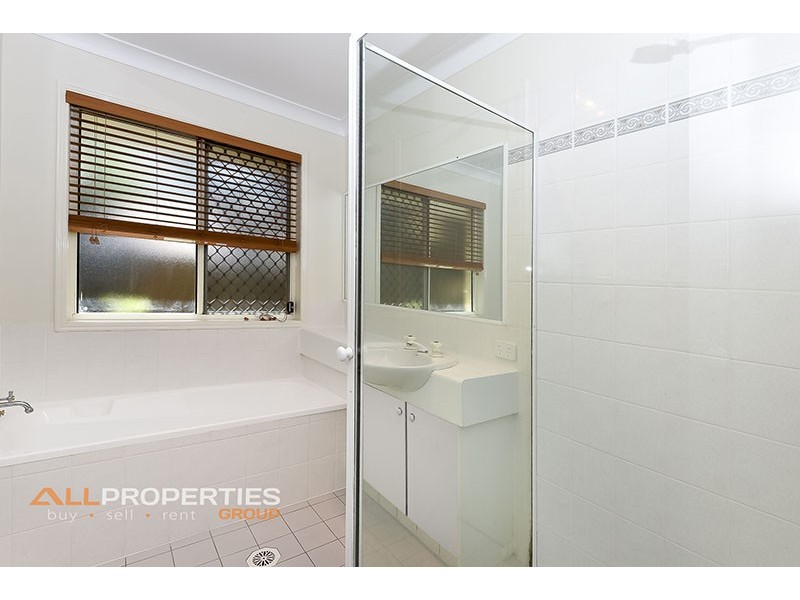 62 SOLANDER CIRCUIT, Forest Lake QLD 4078