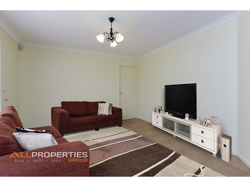 22 Isaac Court, Hillcrest QLD 4118