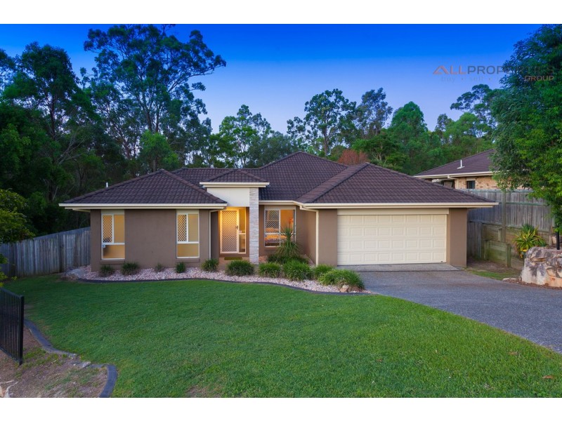 8 Wendt Pl, Edens Landing QLD 4207