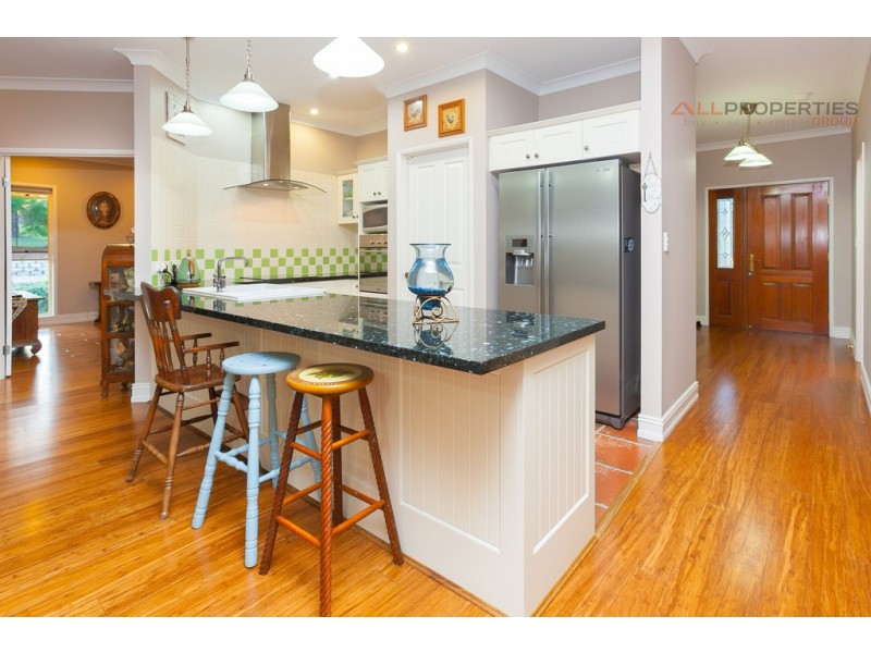 37 Bradley Ct, Greenbank QLD 4124