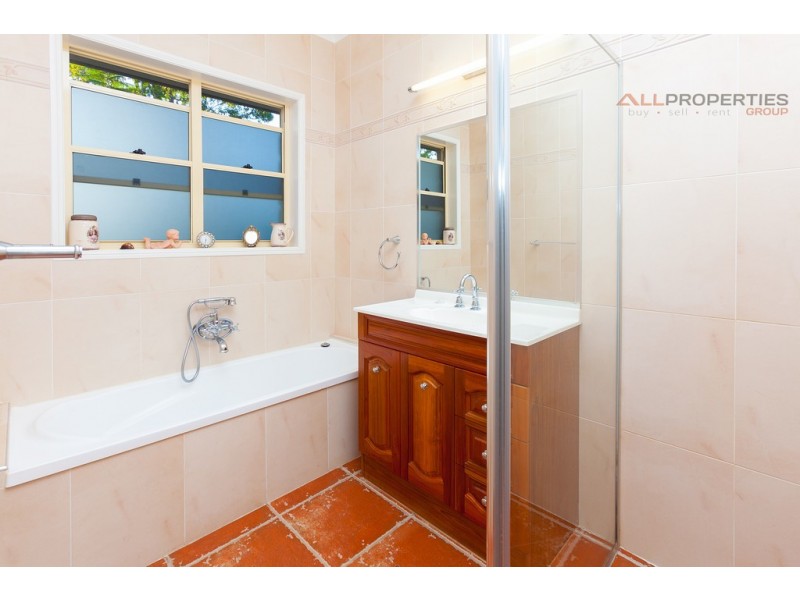 37 Bradley Ct, Greenbank QLD 4124