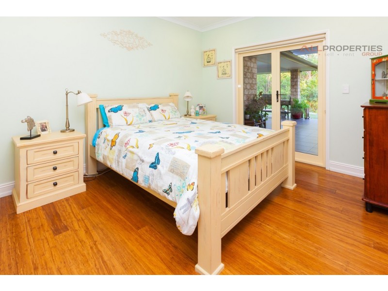 37 Bradley Ct, Greenbank QLD 4124
