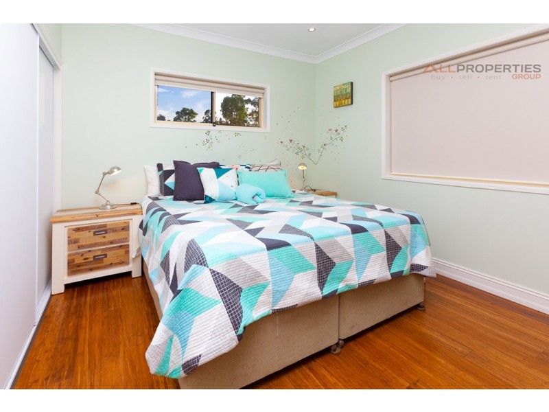 37 Bradley Ct, Greenbank QLD 4124