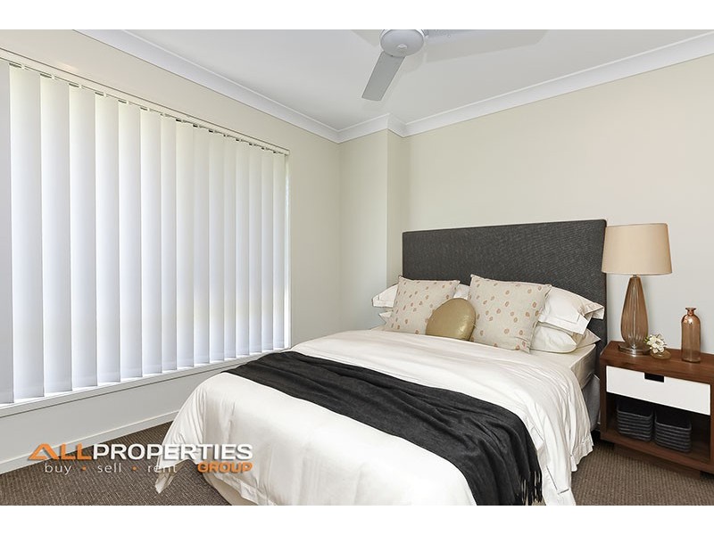 73 Steelwood Street, Heathwood QLD 4110