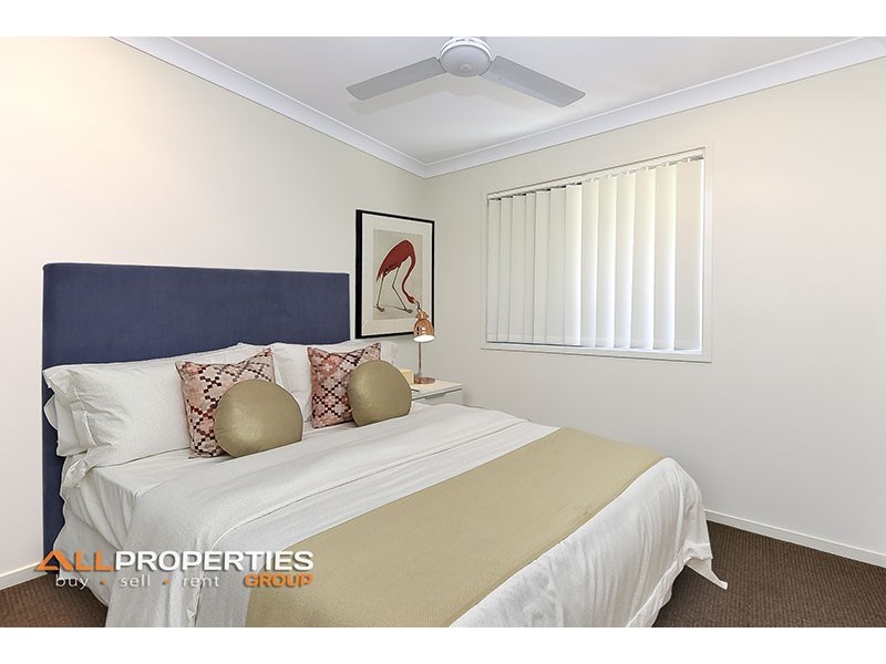 73 Steelwood Street, Heathwood QLD 4110