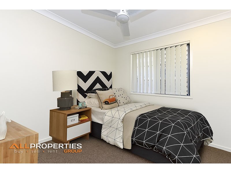 73 Steelwood Street, Heathwood QLD 4110