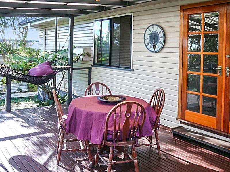 324 Alderley st, Kearneys Spring QLD 4350