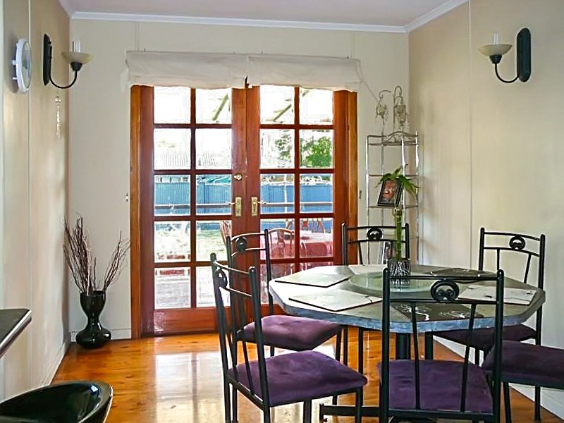 324 Alderley st, Kearneys Spring QLD 4350