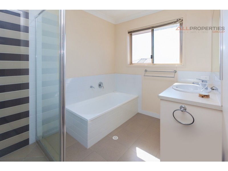 70/18 Mornington Court, Calamvale QLD 4116