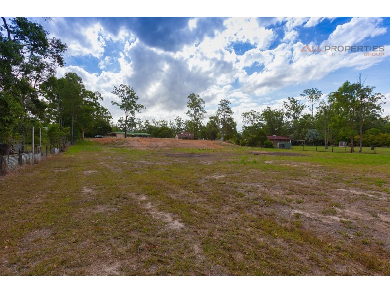 52 The Chase, Forestdale QLD 4118