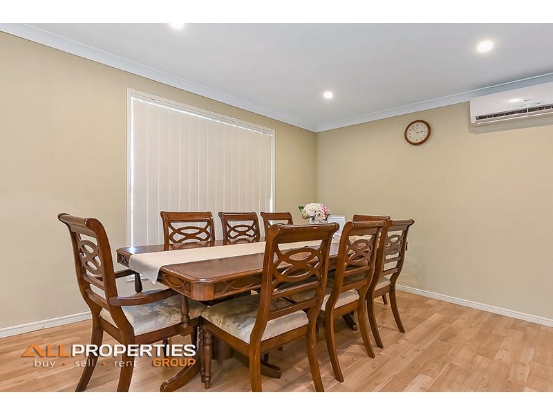 112 LAMBERTH ROAD, Regents Park QLD 4118