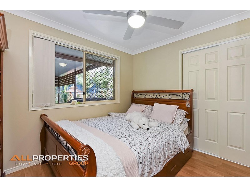 112 LAMBERTH ROAD, Regents Park QLD 4118