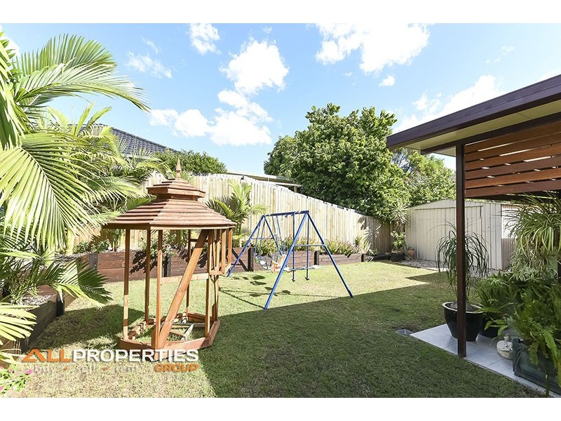 112 LAMBERTH ROAD, Regents Park QLD 4118