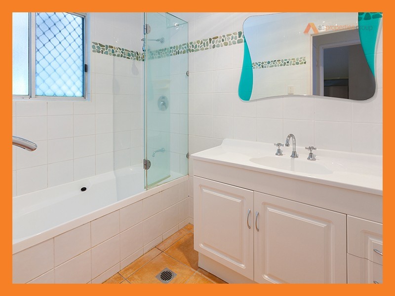 16 Crestview Street, Loganlea QLD 4131