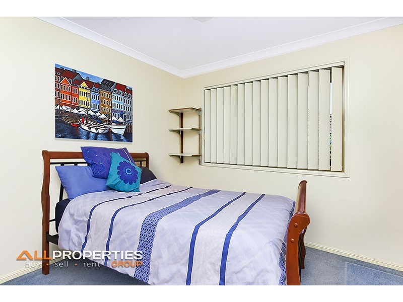 39 Murrumbidgee St, Hillcrest QLD 4118