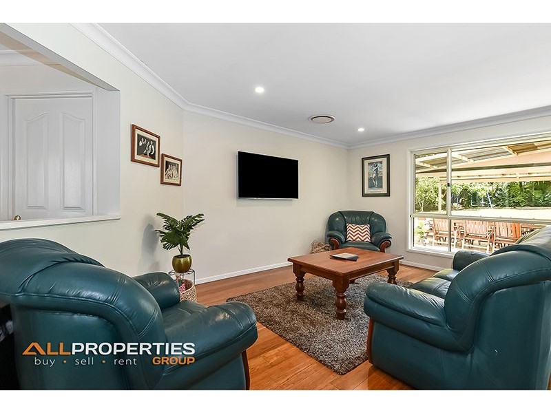 18 Lugano Close, Parkinson QLD 4115