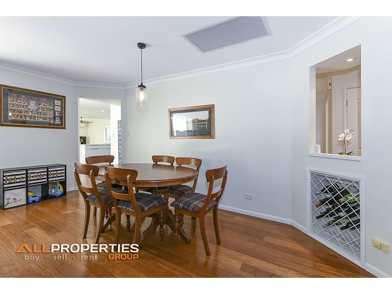 18 Lugano Close, Parkinson QLD 4115