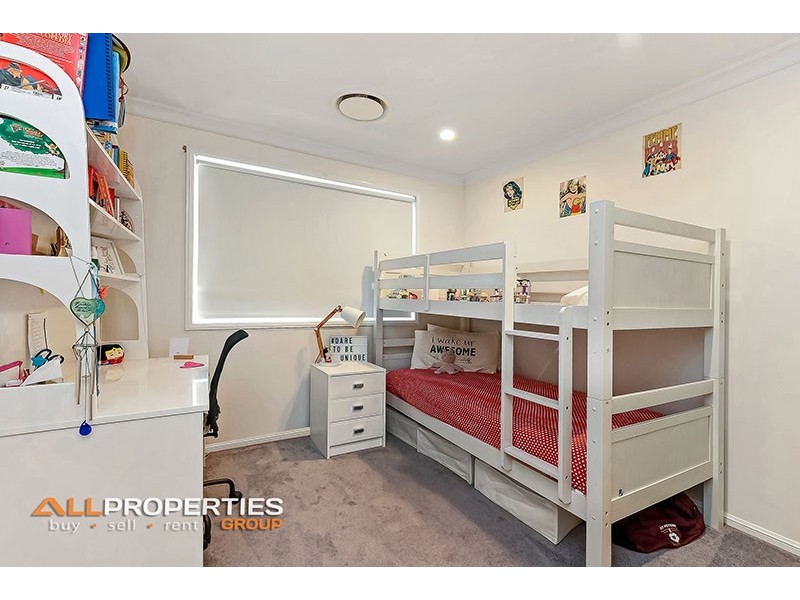 18 Lugano Close, Parkinson QLD 4115
