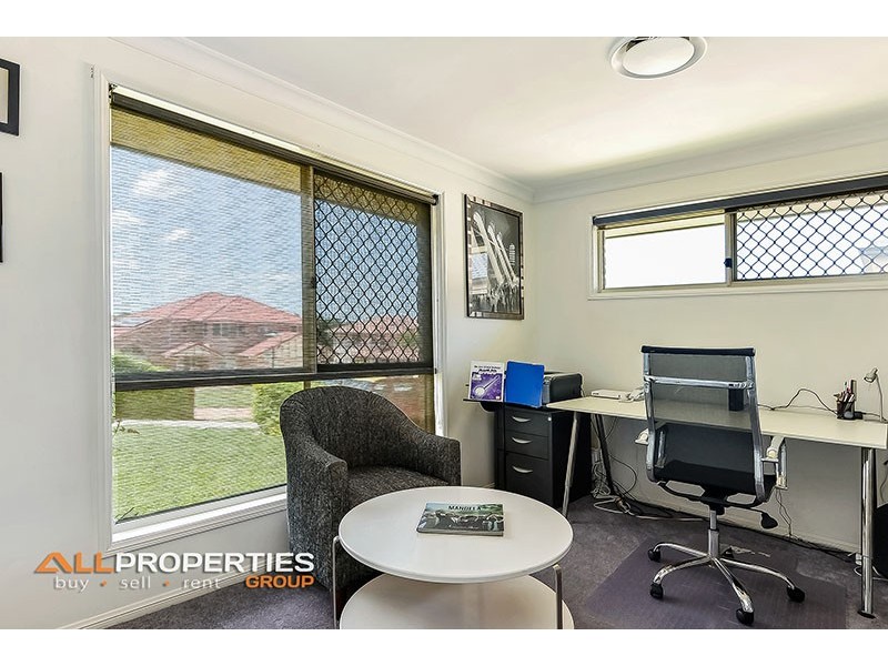 18 Lugano Close, Parkinson QLD 4115