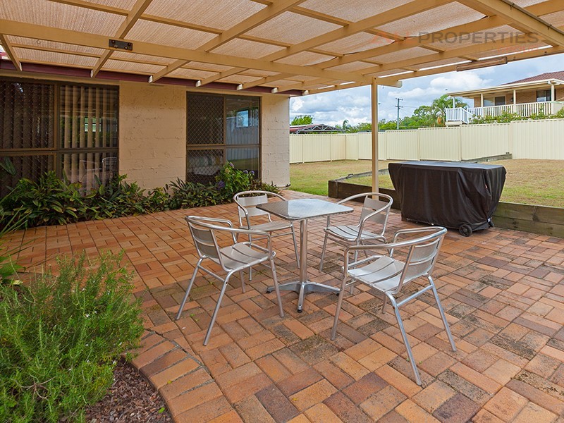 79 Peverell Street, Hillcrest QLD 4118