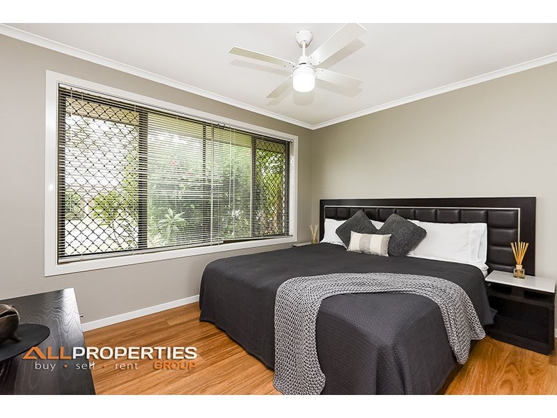 13 GRECIAN STREET, Regents Park QLD 4118