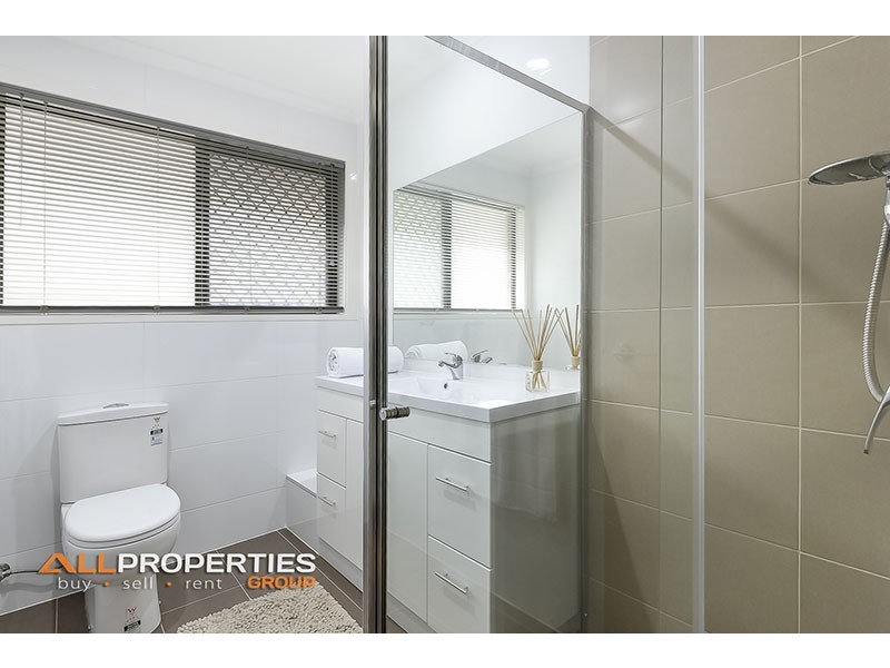 13 GRECIAN STREET, Regents Park QLD 4118