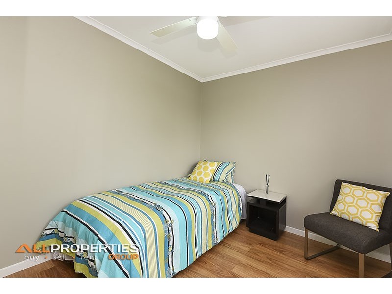13 GRECIAN STREET, Regents Park QLD 4118